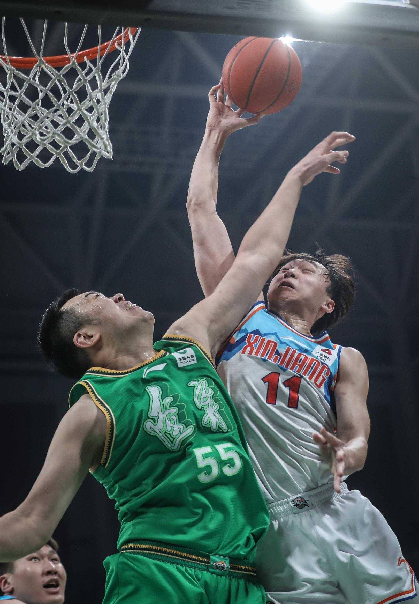 包含新疆广汇发布备战花絮；国际比赛日再遭质疑；全明星赛任务艰巨；年轻球员得到机会的词条