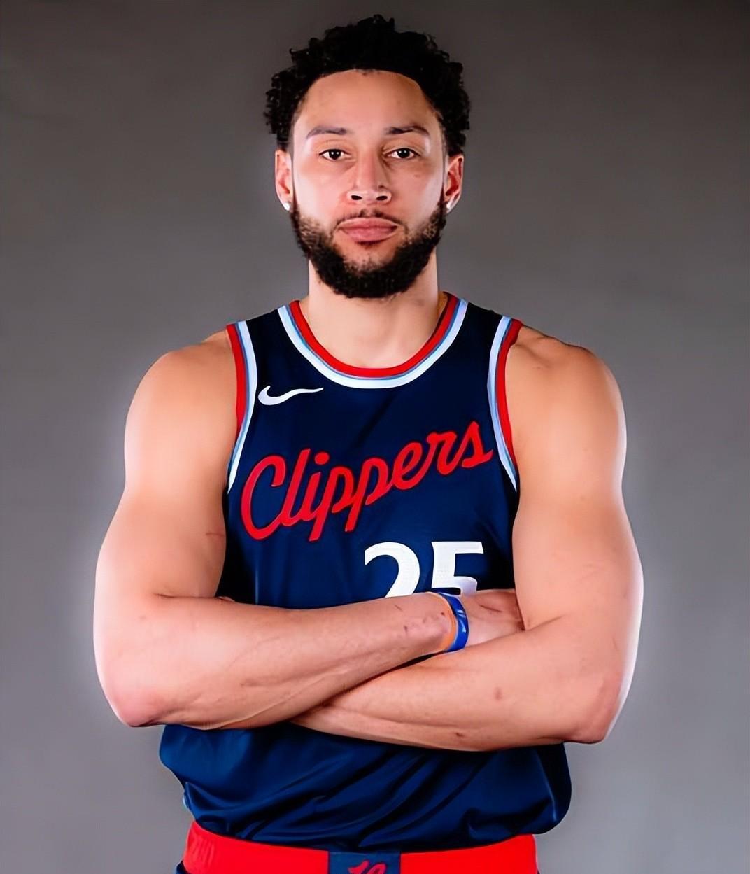 加时末段NBA常规赛传出新动向，芝加哥公牛更衣室发声，管理层表态——赛场秩序良好，年轻球员得到机的简单介绍